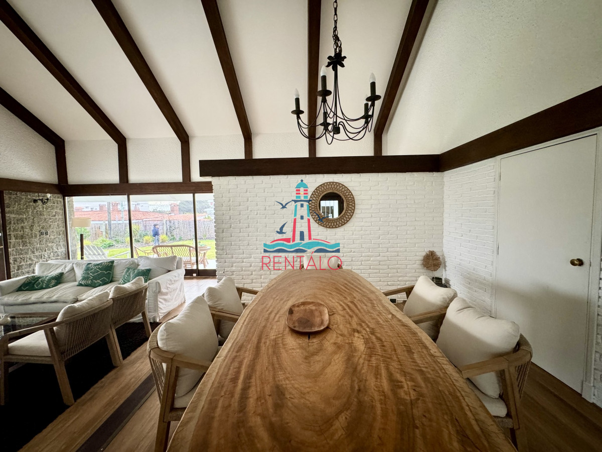 Casa ID.462 - Casa en alquiler en Punta del este temporal verano 4 dormitorios 