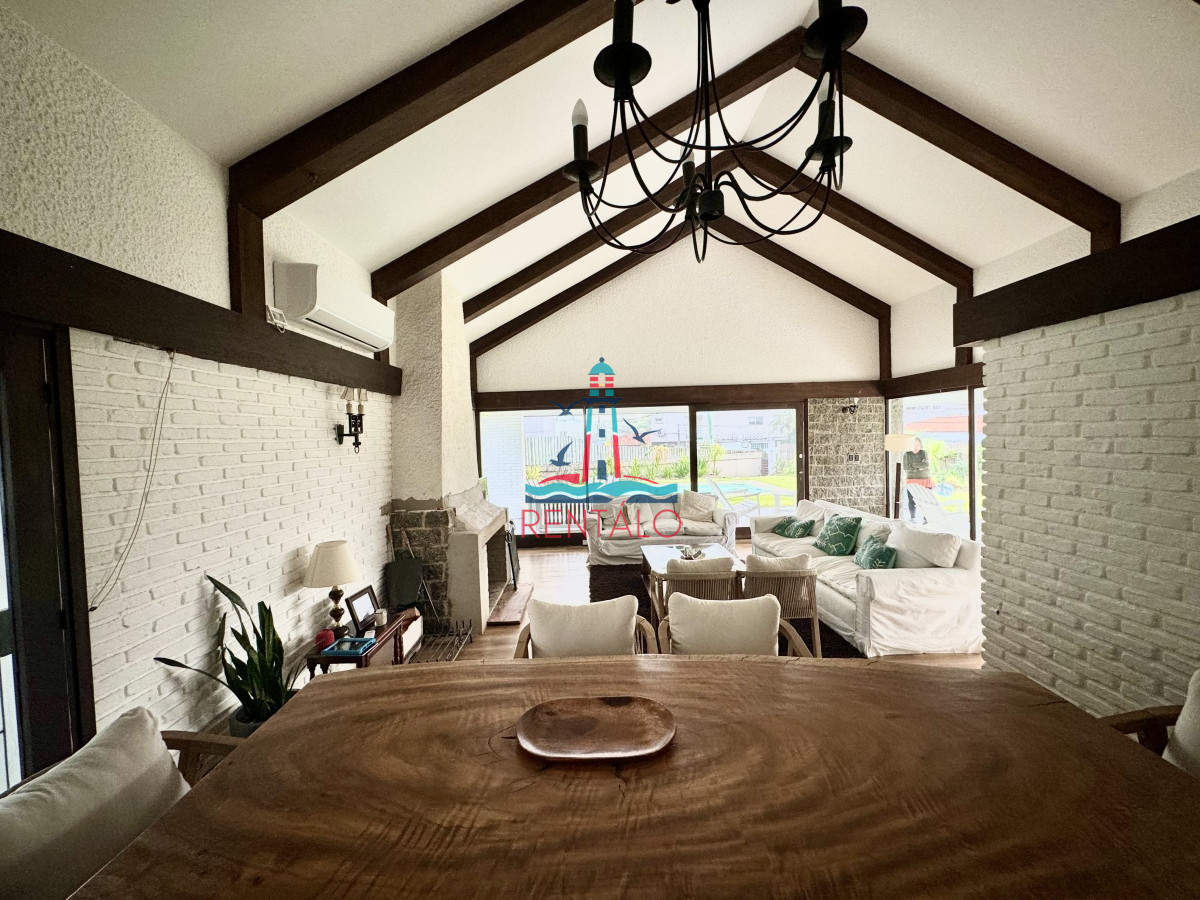 Casa ID.462 - Casa en alquiler en Punta del este temporal verano 4 dormitorios 