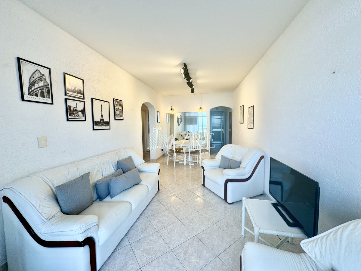 Apartamento ID.1303 - Apartamento de 2 domritorios en venta, 1ra linea de playa brava!