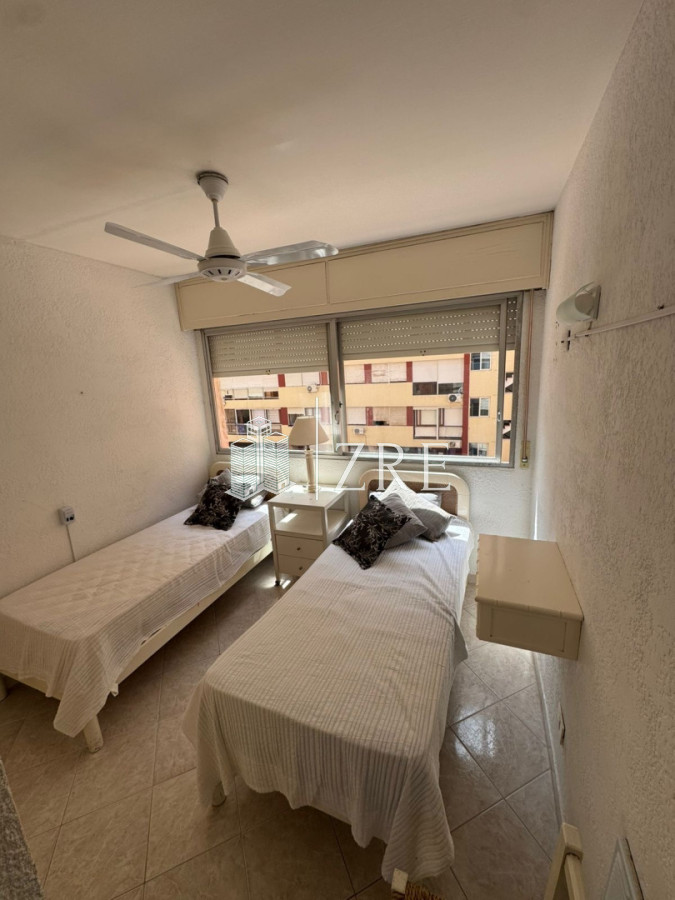 Apartamento ID.1303 - Apartamento de 2 domritorios en venta, 1ra linea de playa brava!