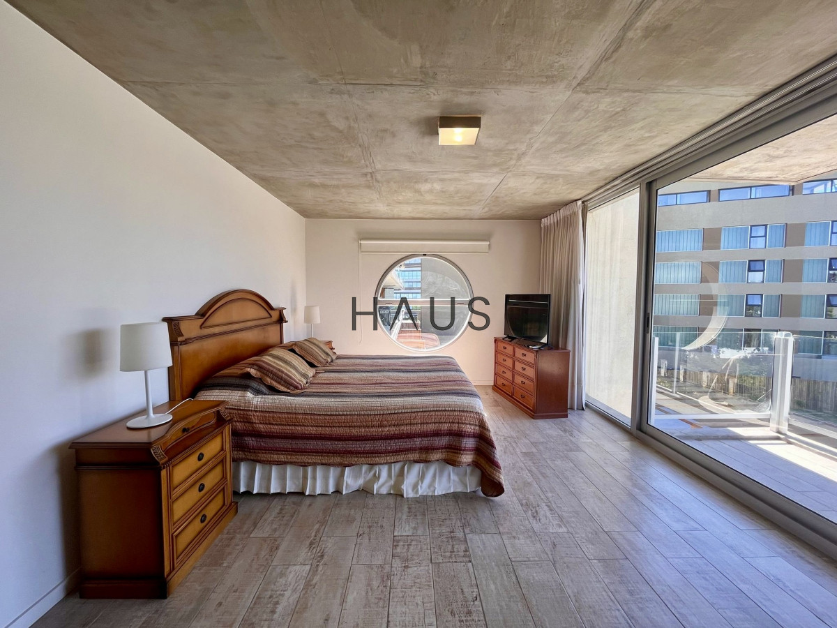 Apartamento ID.318 - Exclusivo departamento en venta frente a playa mansa- Punta del Este