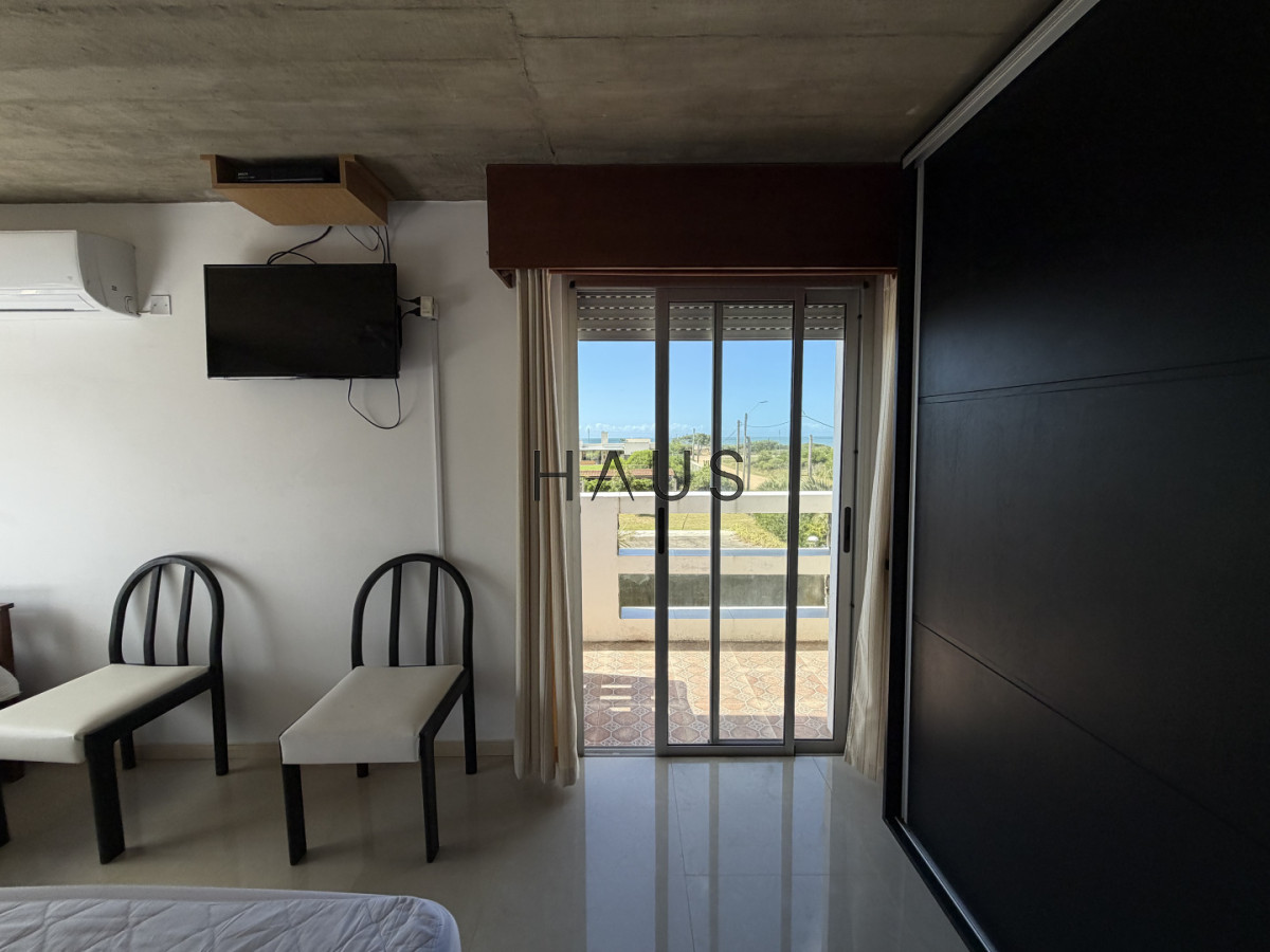 Casa ID.696 - Balneario Bs As, alquiler anual