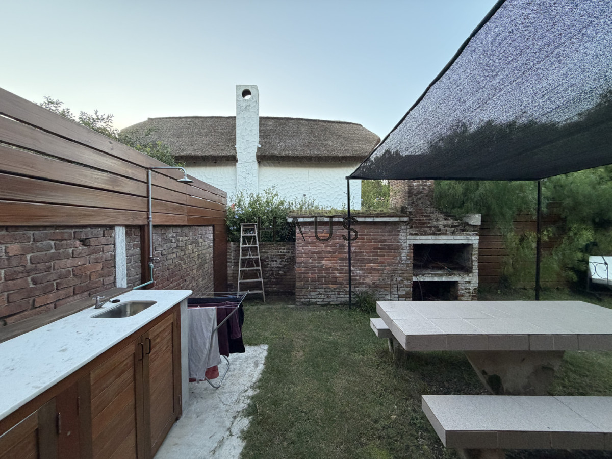 Casa ID.802 - Casa en venta en playa mansa