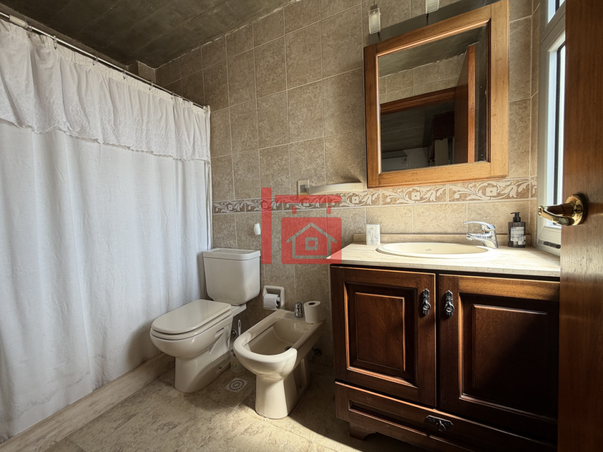 Casa ID.268 - Balneario Bs As, alquiler anual