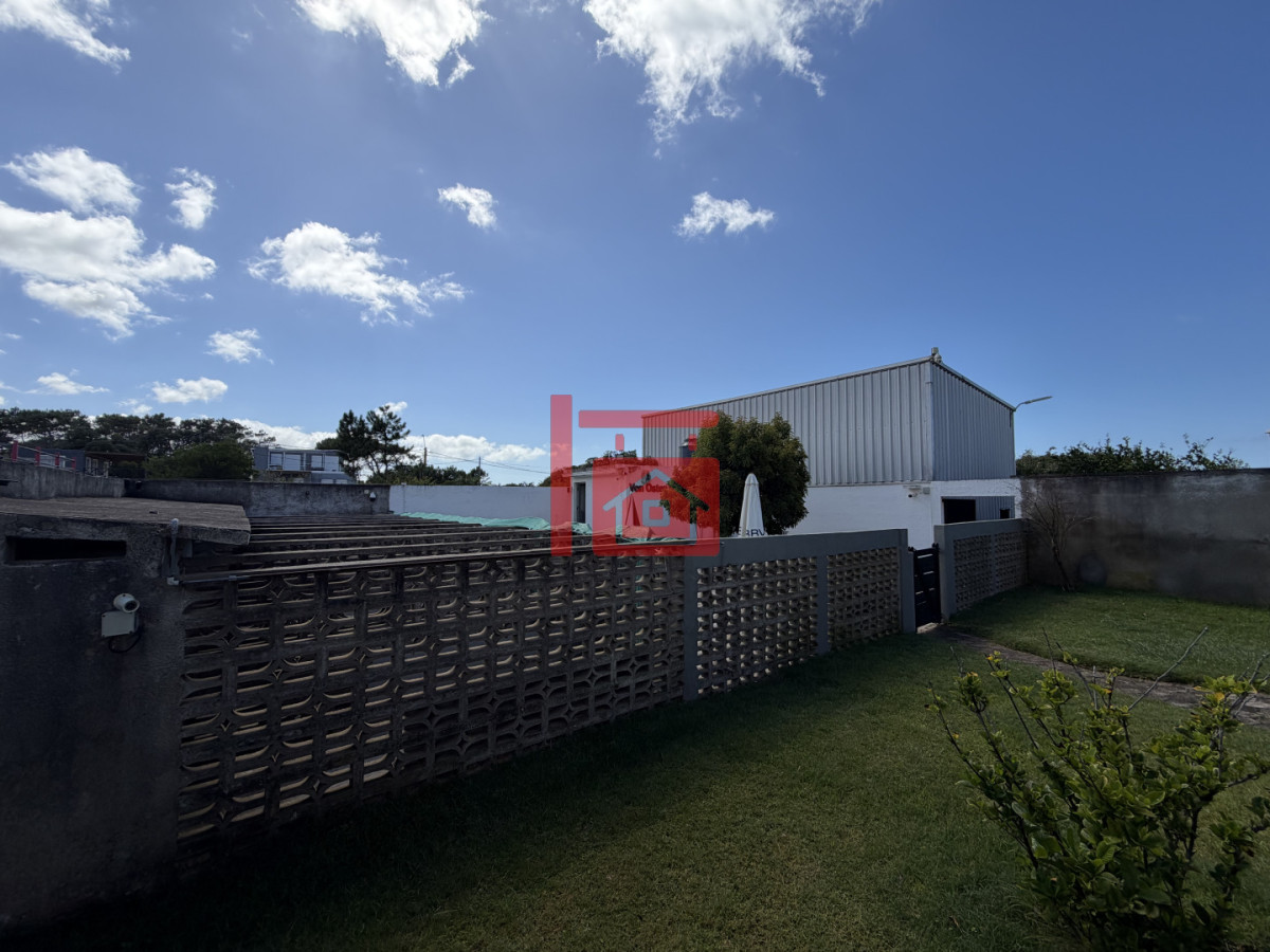 Casa ID.268 - Balneario Bs As, alquiler anual