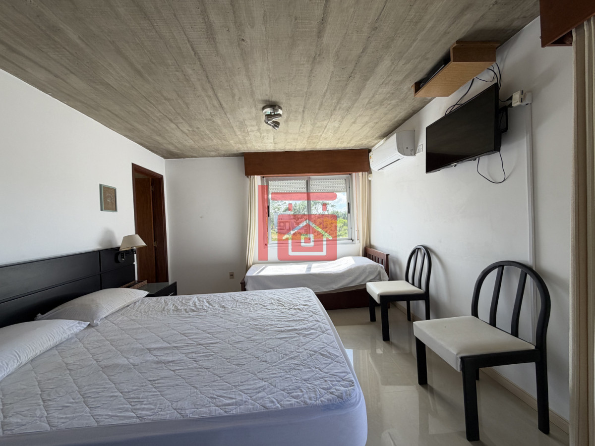 Casa ID.268 - Balneario Bs As, alquiler anual