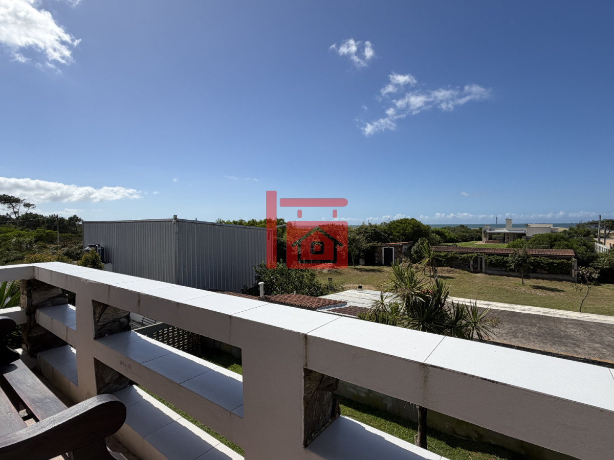 Casa ID.268 - Balneario Bs As, alquiler anual