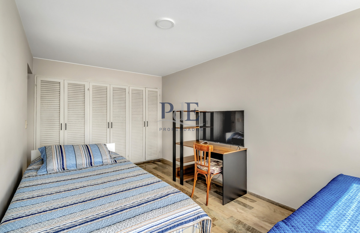  A pasos del Mar apartamento en venta de tres dormitorios - Imagen 13