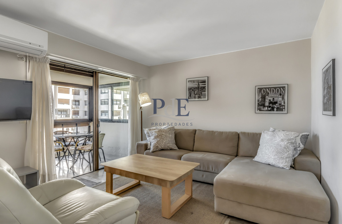  A pasos del Mar apartamento en venta de tres dormitorios - Imagen 4