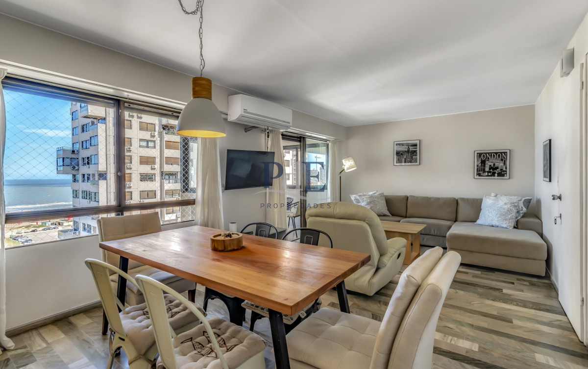  A pasos del Mar apartamento en venta de tres dormitorios - Imagen 2