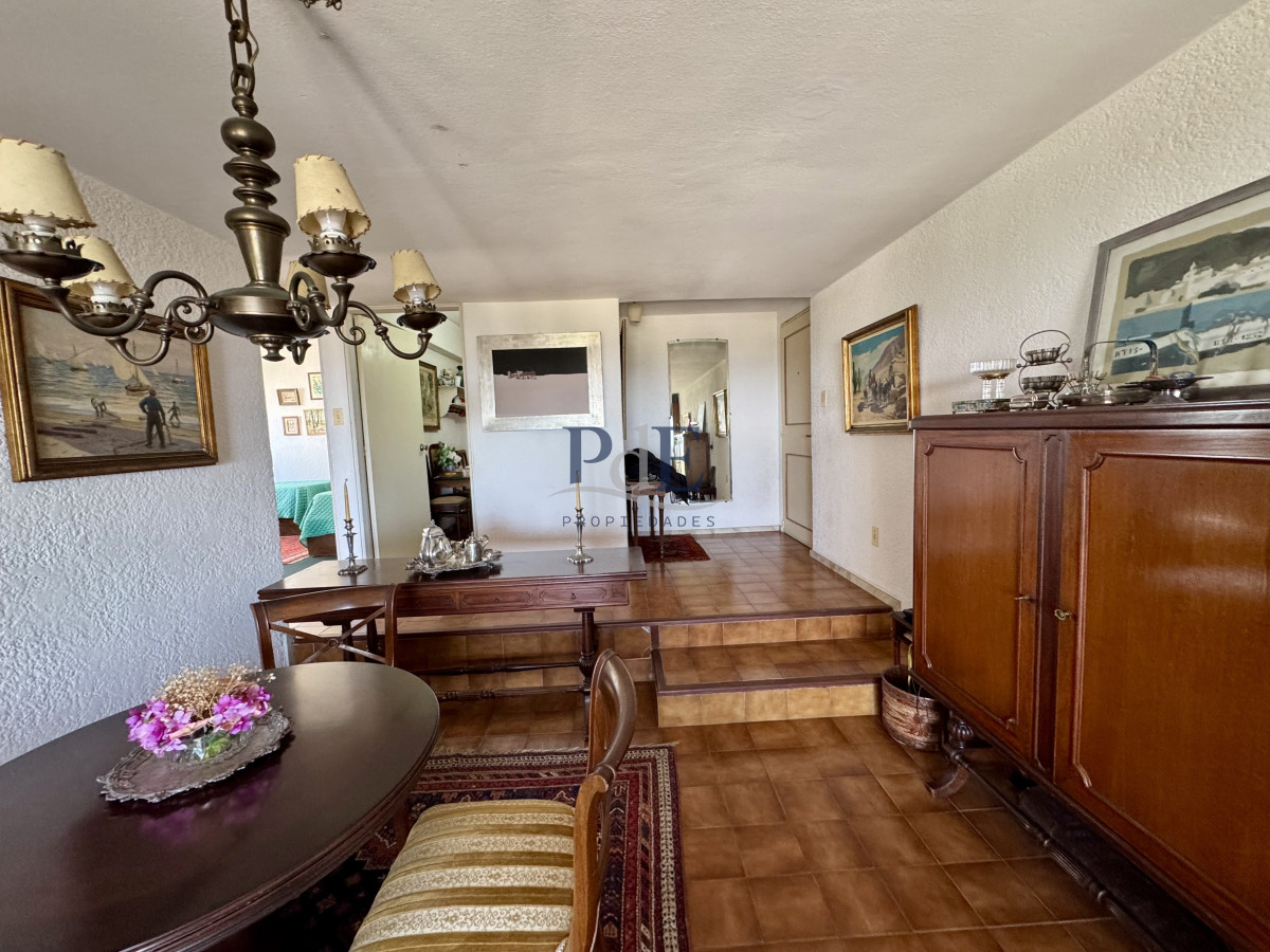 Apartamento en venta, 2 dorm y 2 baños. Av. Roosevelt · Vista al mar - Imagen 6