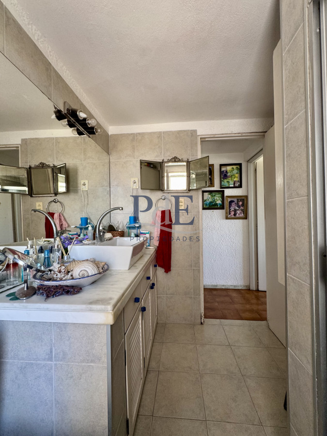 Apartamento en venta, 2 dorm y 2 baños. Av. Roosevelt · Vista al mar - Imagen 11