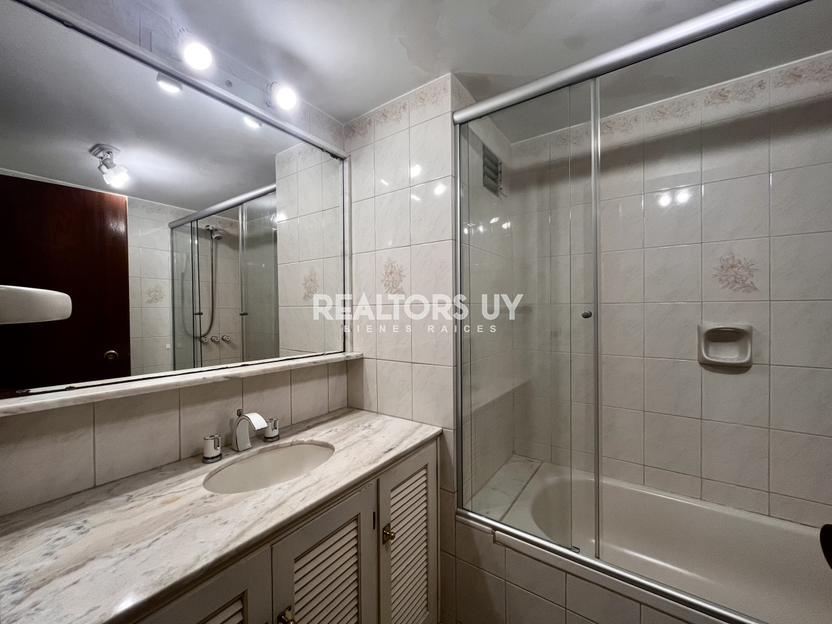 Apartamento ID.25 - Amplia planta frente al mar en venta
