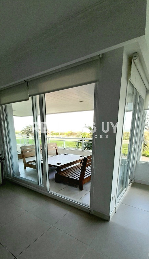 Apartamento ID.300 - Apto 4 dorm. en suite Brava - Alquiler temporal
