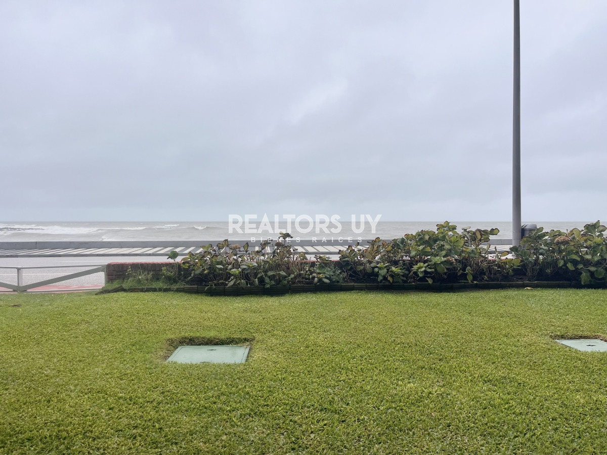 Apartamento ID.25 - Amplia planta frente al mar en venta