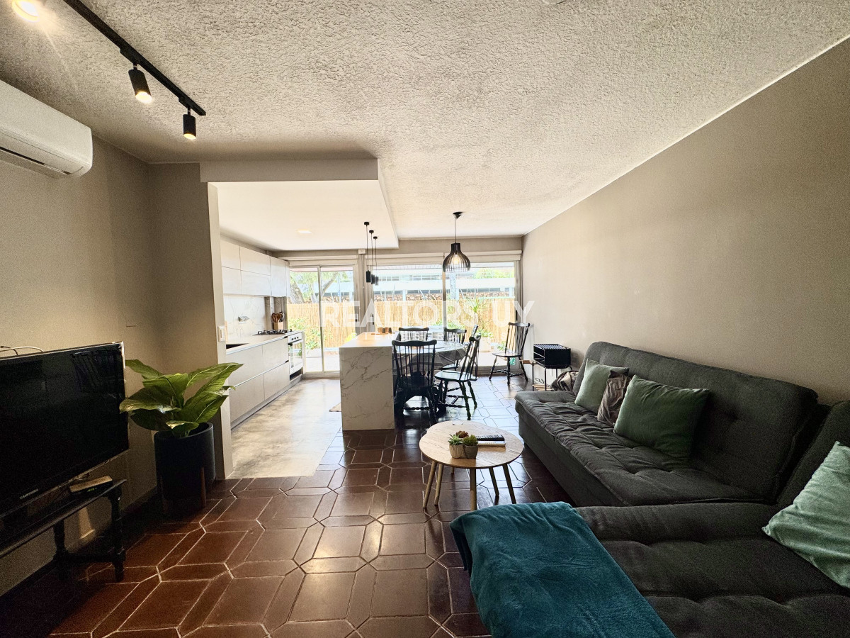 Apartamento ID.480 - Departamento de 2 dormitorios en península, ALQUILER ANUAL E INVERNAL