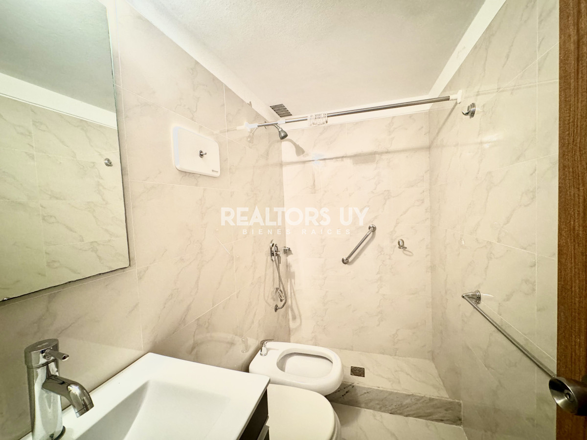 Apartamento ID.393 - Departamento de 2 dormitorios en venta! Excelente ubicación!!