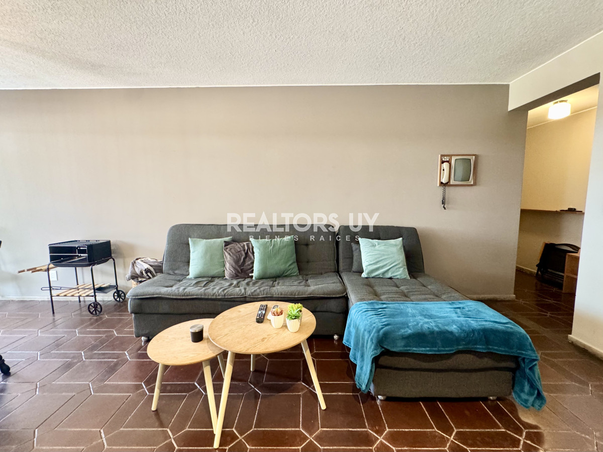 Apartamento ID.480 - Departamento de 2 dormitorios en península, ALQUILER ANUAL E INVERNAL