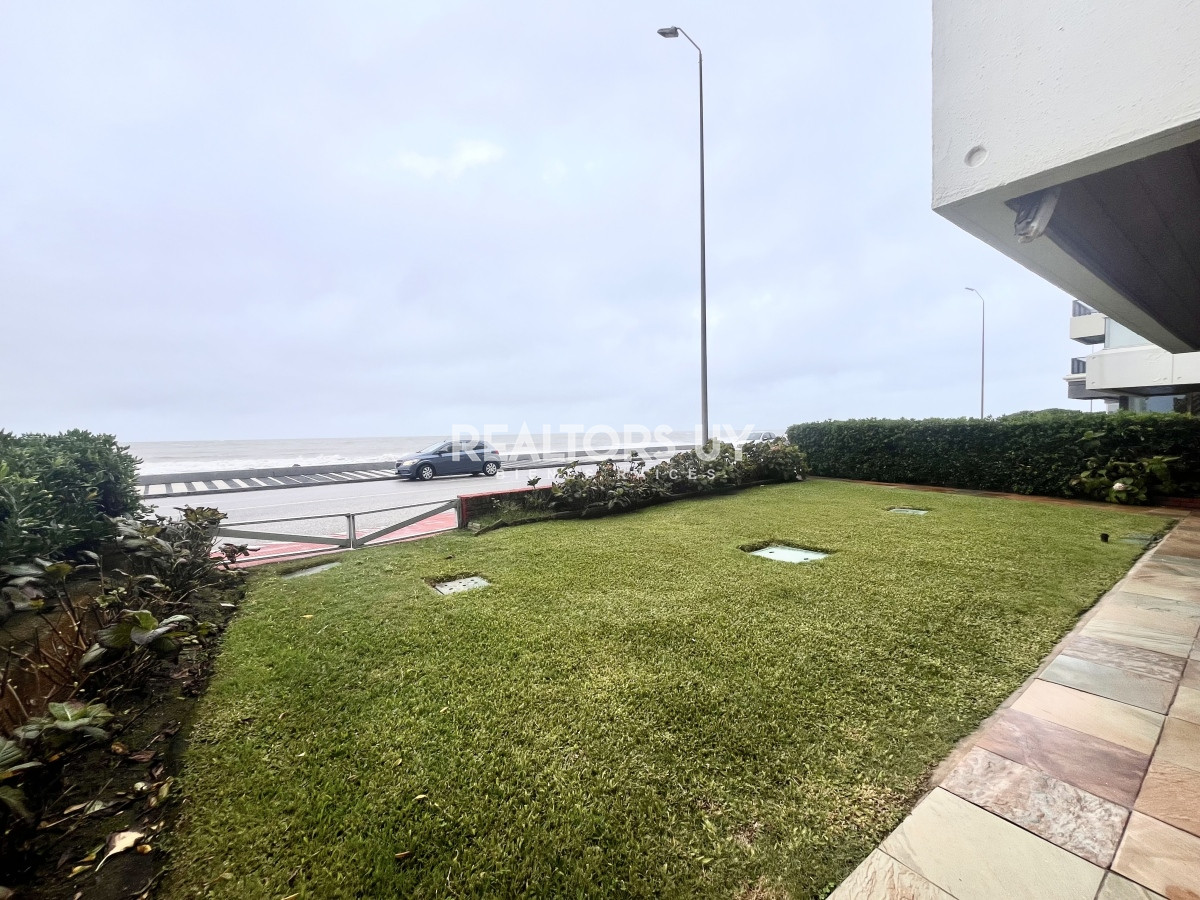 Apartamento ID.25 - Amplia planta frente al mar en venta