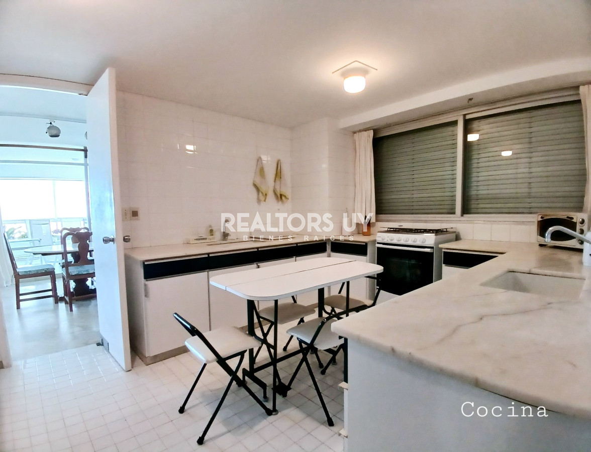 Apartamento ID.86 - VENTA APTO 3 dorm. y servicio - PDA 3 Brava