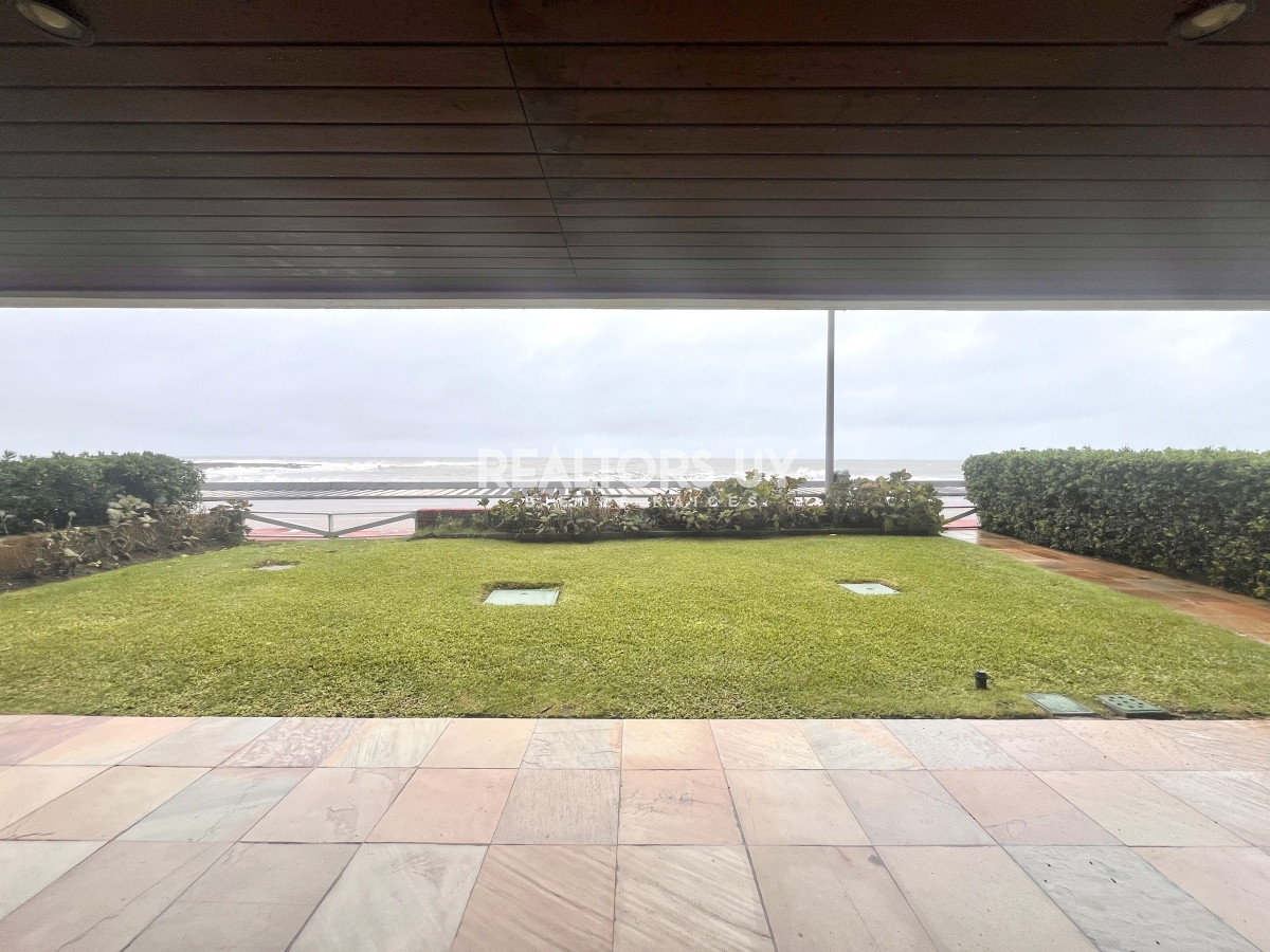Apartamento ID.25 - Amplia planta frente al mar en venta