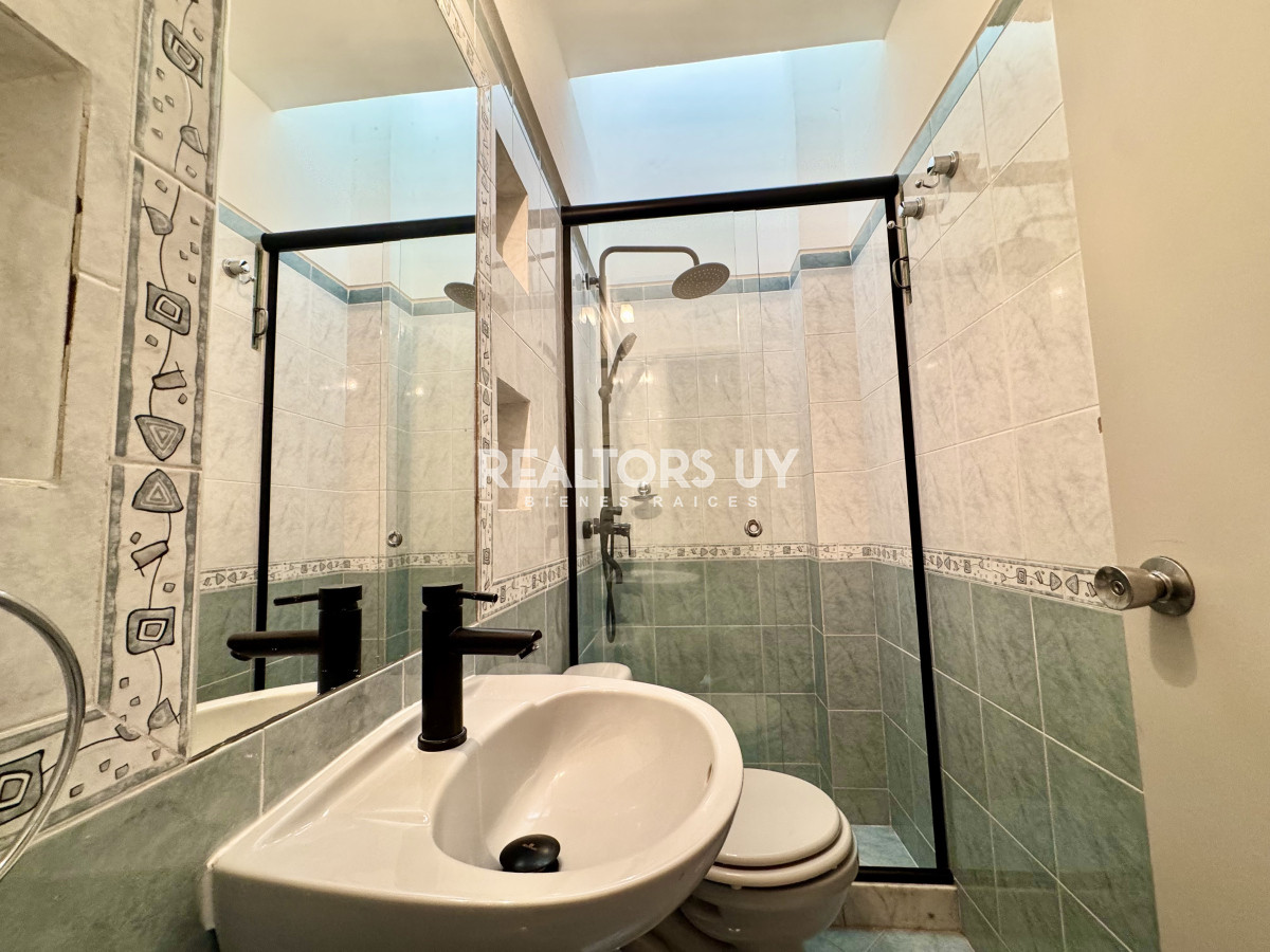 Apartamento ID.480 - Departamento de 2 dormitorios en península, ALQUILER ANUAL E INVERNAL