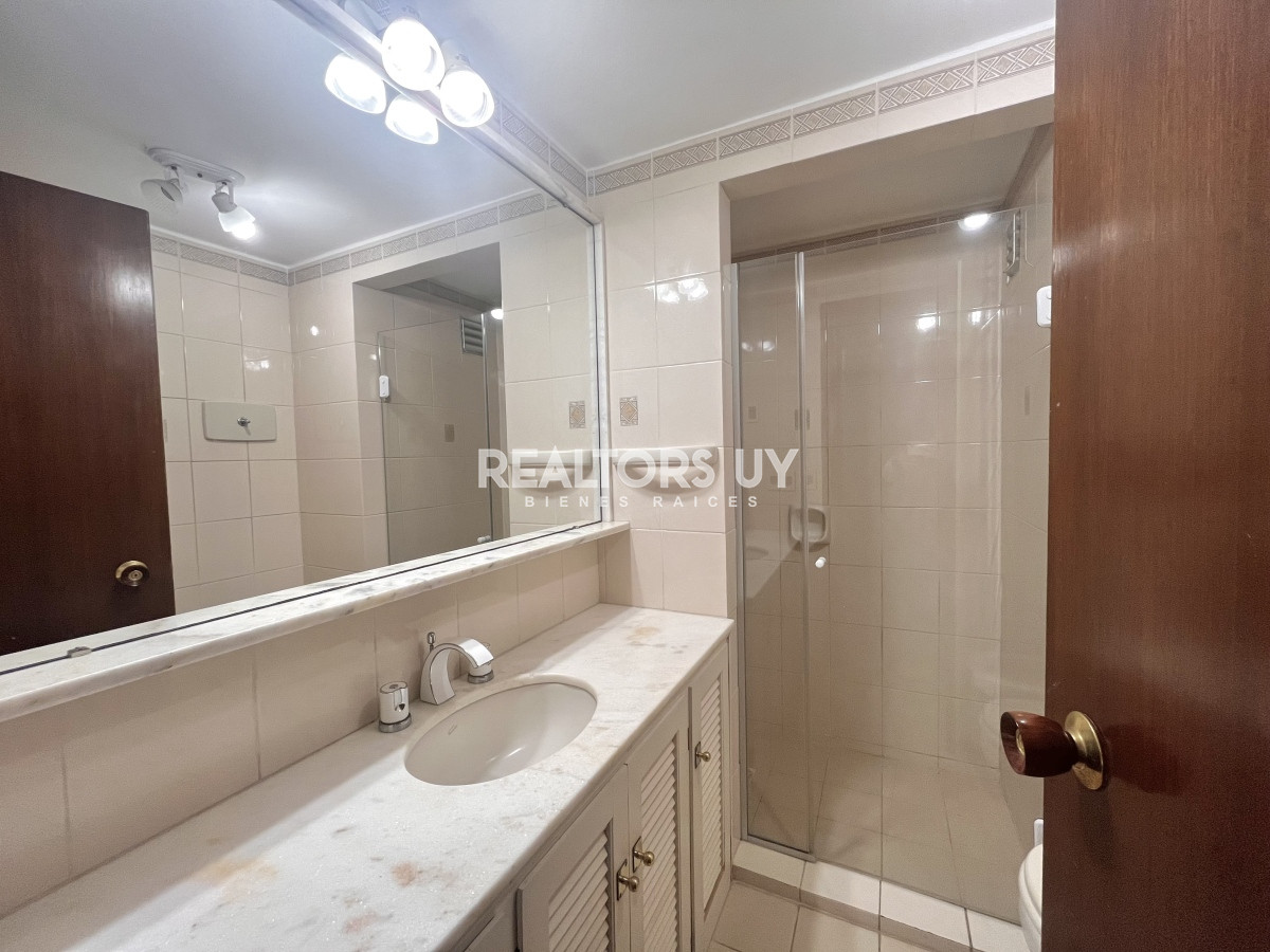 Apartamento ID.25 - Amplia planta frente al mar en venta