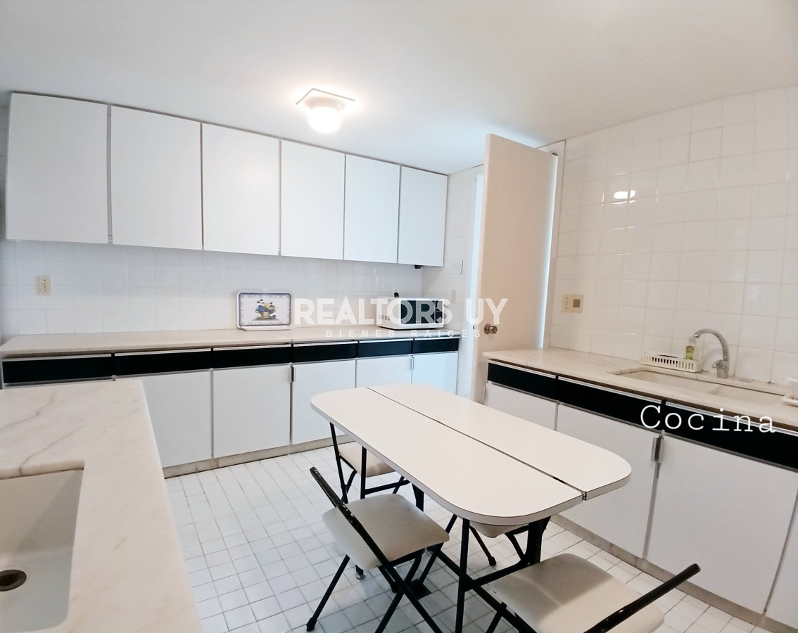 Apartamento ID.86 - VENTA APTO 3 dorm. y servicio - PDA 3 Brava