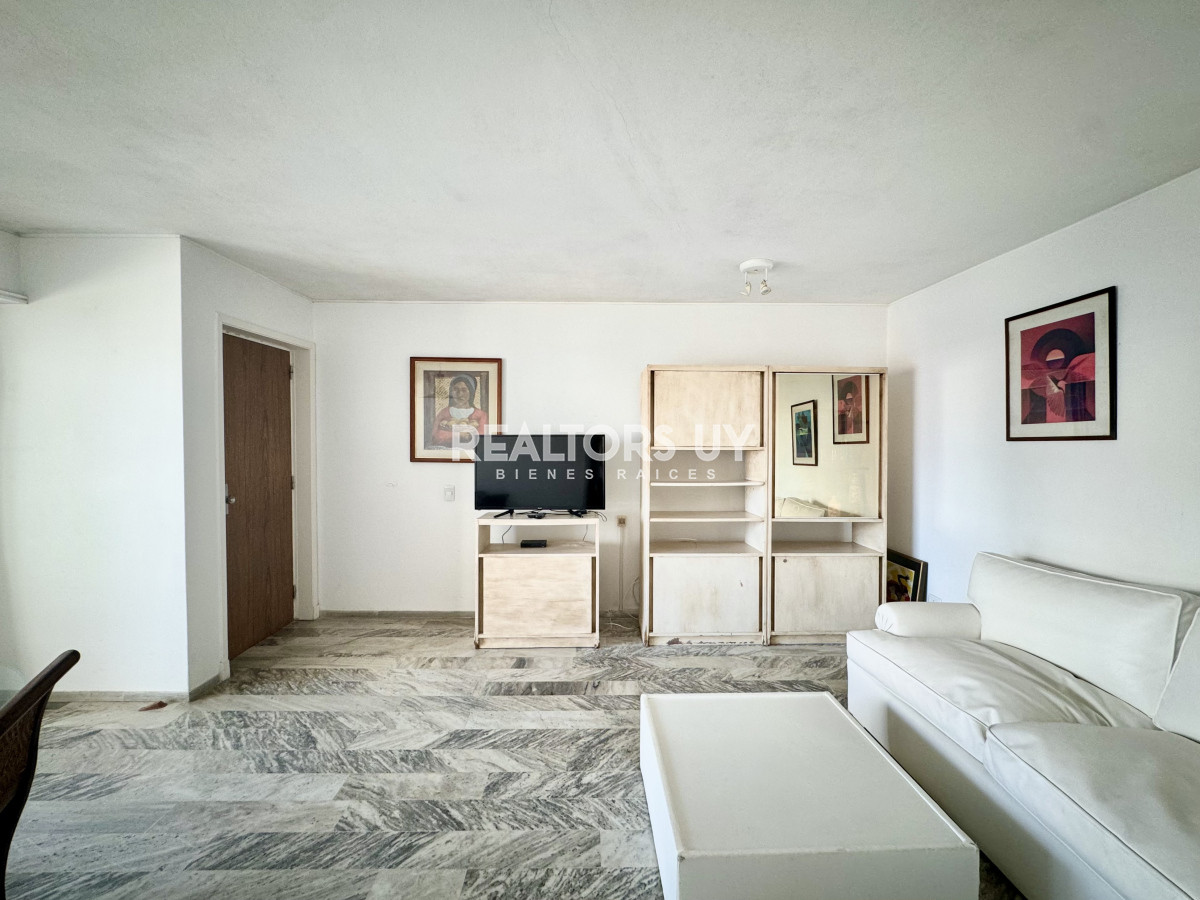 Apartamento ID.393 - Departamento de 2 dormitorios en venta! Excelente ubicación!!