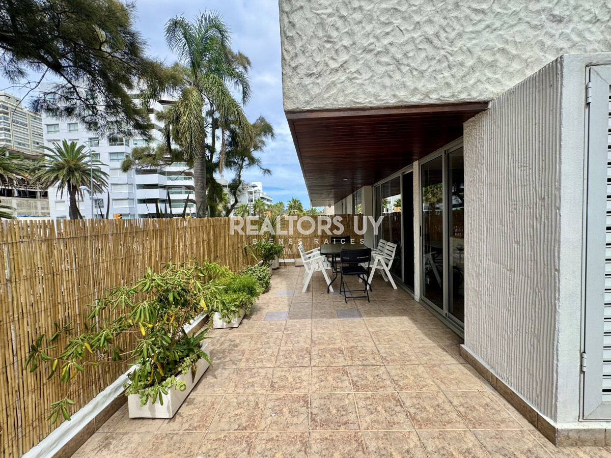 Apartamento ID.480 - Departamento de 2 dormitorios en península, ALQUILER ANUAL E INVERNAL