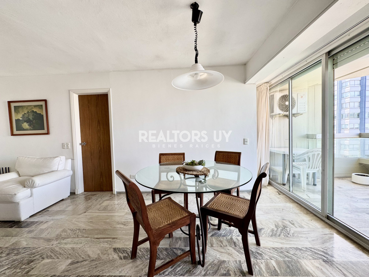 Apartamento ID.393 - Departamento de 2 dormitorios en venta! Excelente ubicación!!