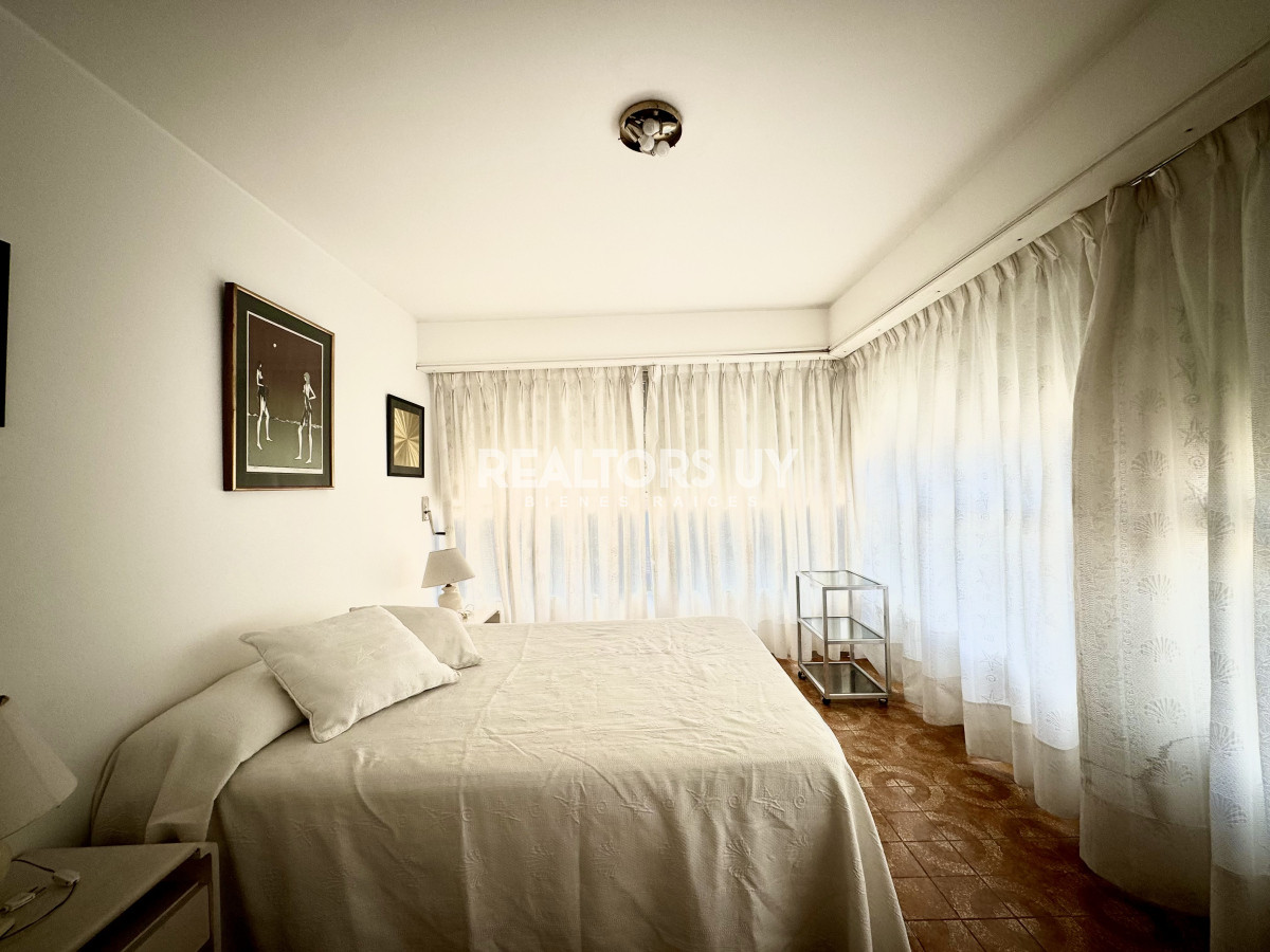 Apartamento ID.393 - Departamento de 2 dormitorios en venta! Excelente ubicación!!