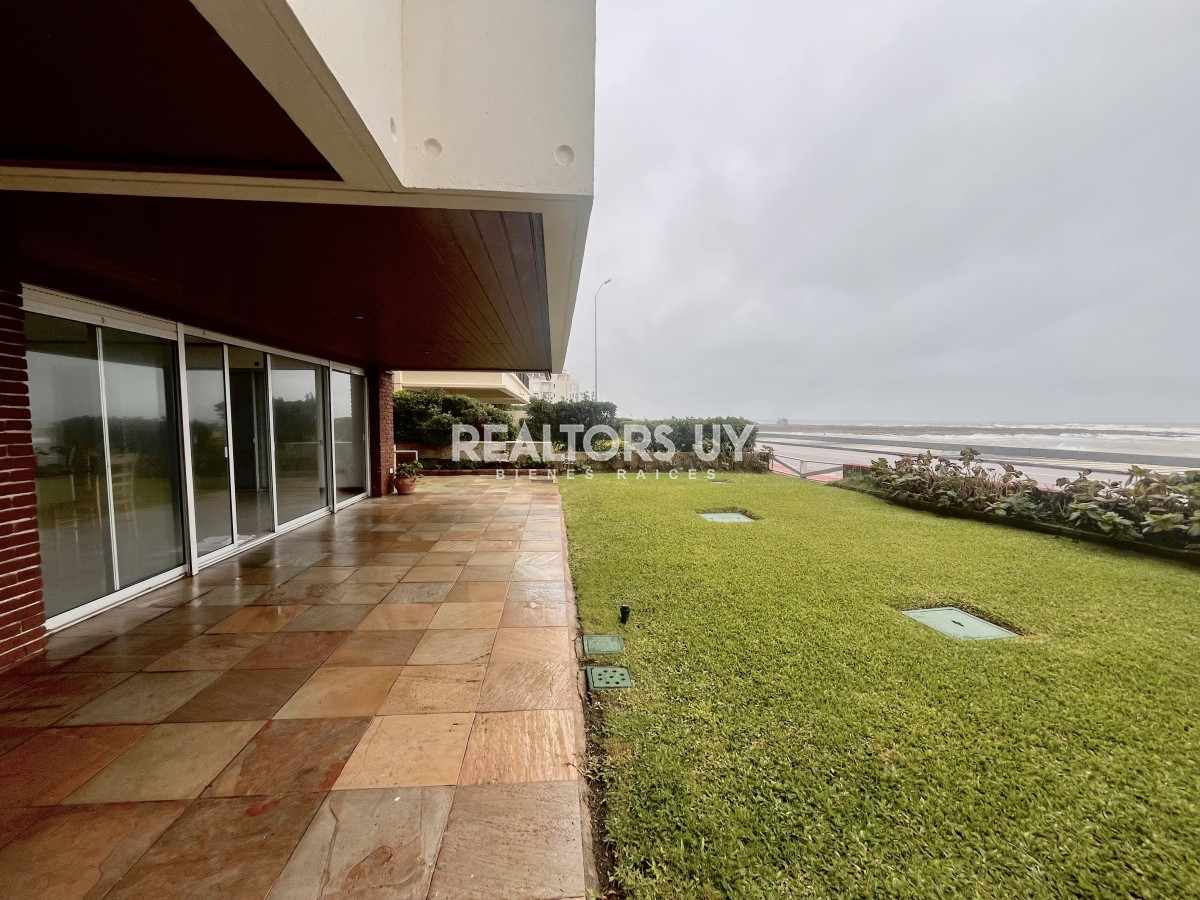 Apartamento ID.25 - Amplia planta frente al mar en venta