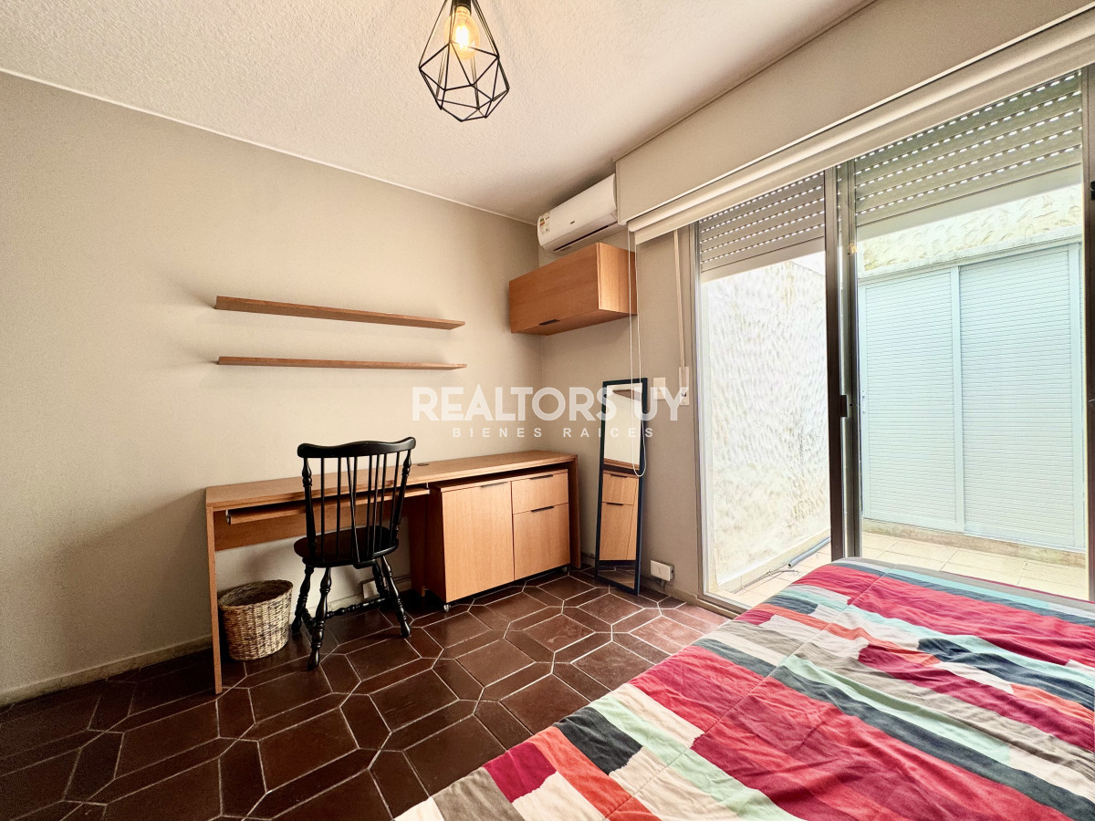 Apartamento ID.480 - Departamento de 2 dormitorios en península, ALQUILER ANUAL E INVERNAL