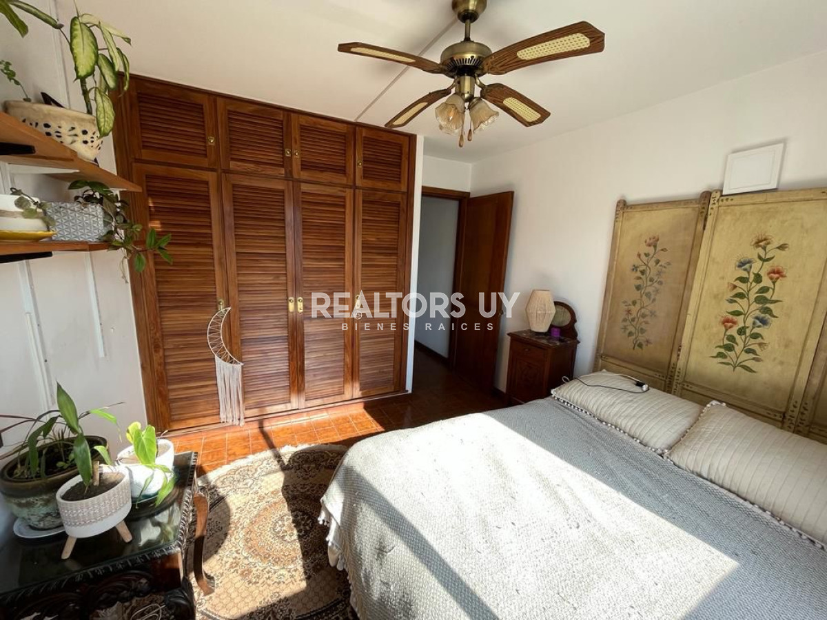 Apartamento ID.2 - Apartamento de 4 dormitorios en alquiler anual