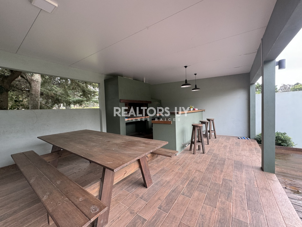 Casa ID.117 - Casa de 3 dormitorios en alquiler anual