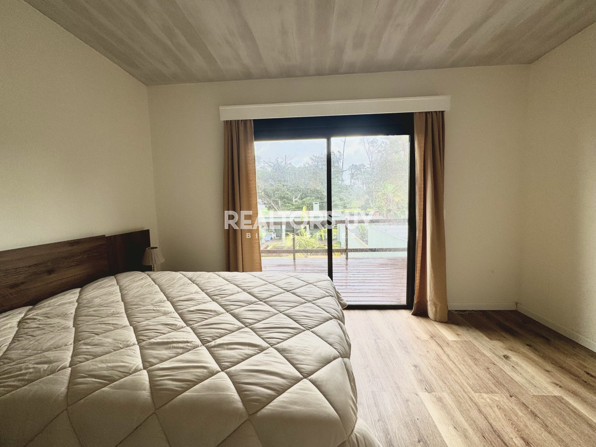Casa ID.117 - Casa de 3 dormitorios en alquiler anual