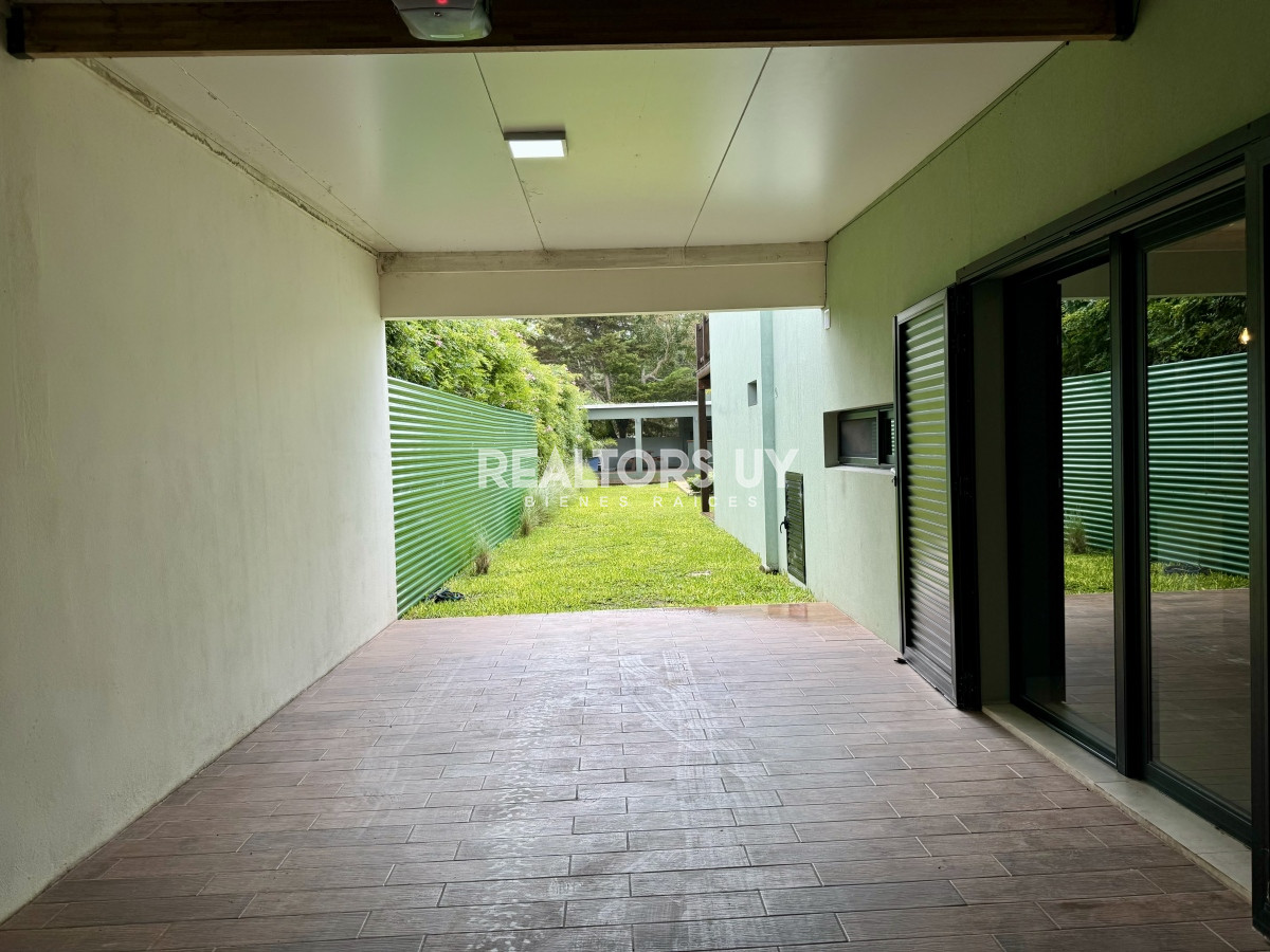 Casa ID.117 - Casa de 3 dormitorios en alquiler anual