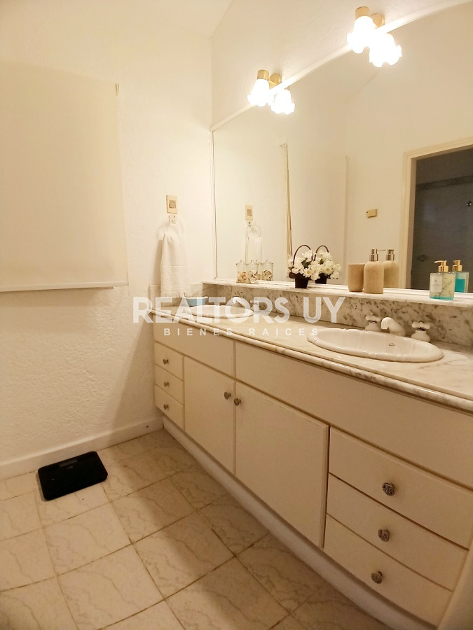 Casa ID.275 - Venta hermosa casa en San Rafael a 4 cuadras del mar.  