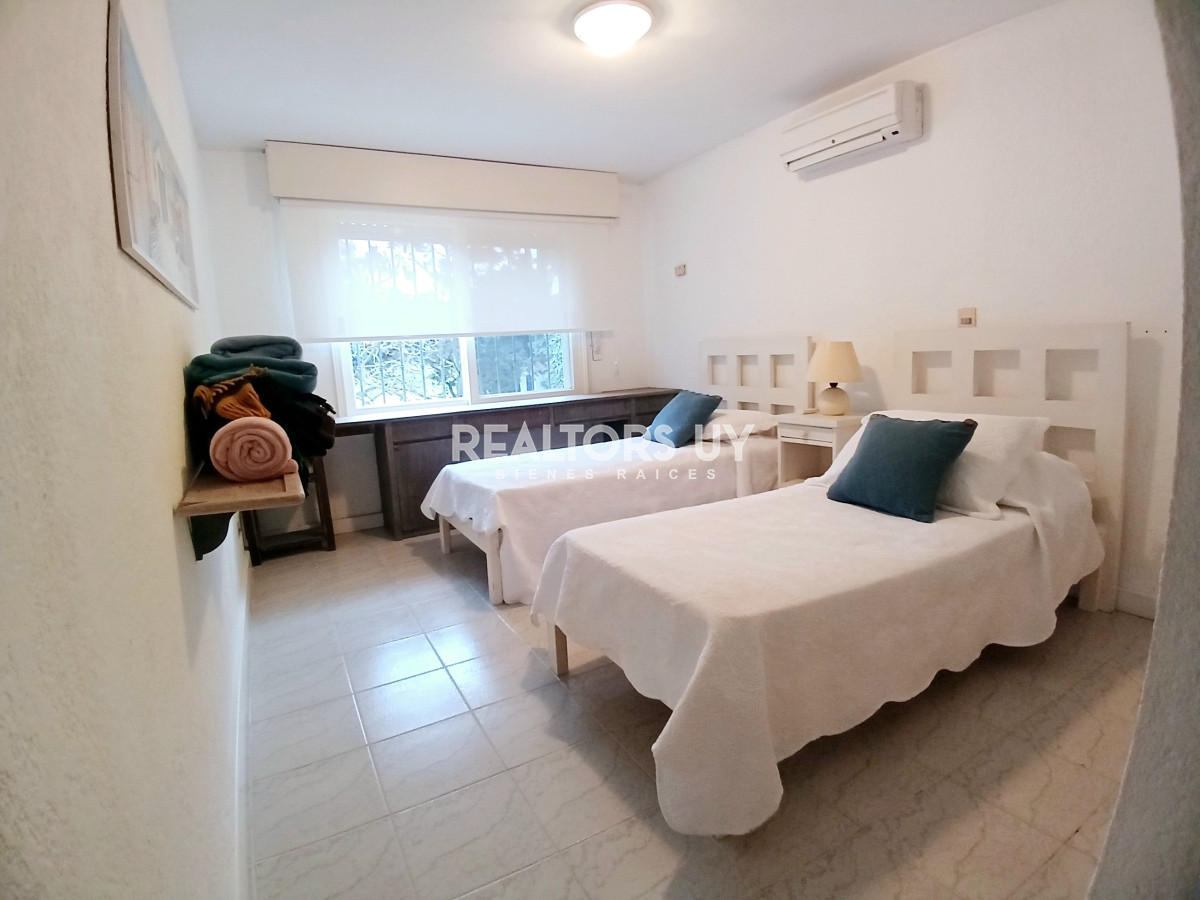 Casa ID.275 - Venta hermosa casa en San Rafael a 4 cuadras del mar.  