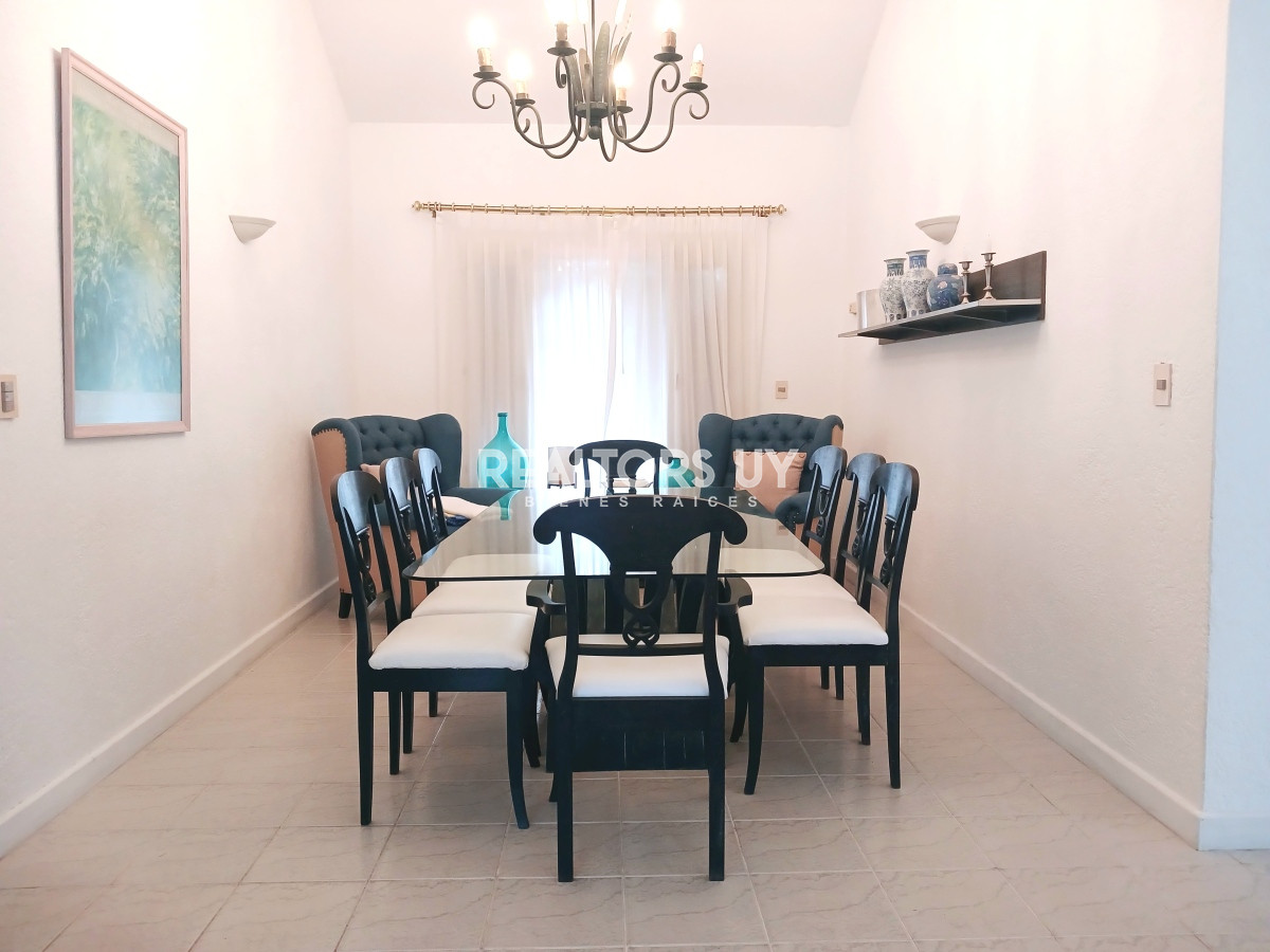Casa ID.275 - Venta hermosa casa en San Rafael a 4 cuadras del mar.  