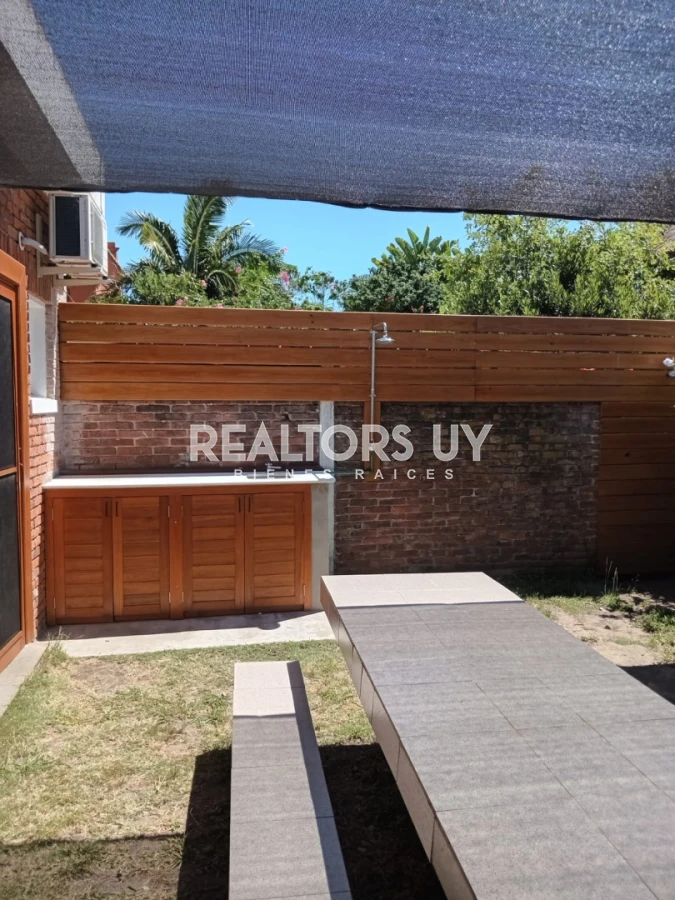 Casa ID.1087 - Casa en venta en playa mansa