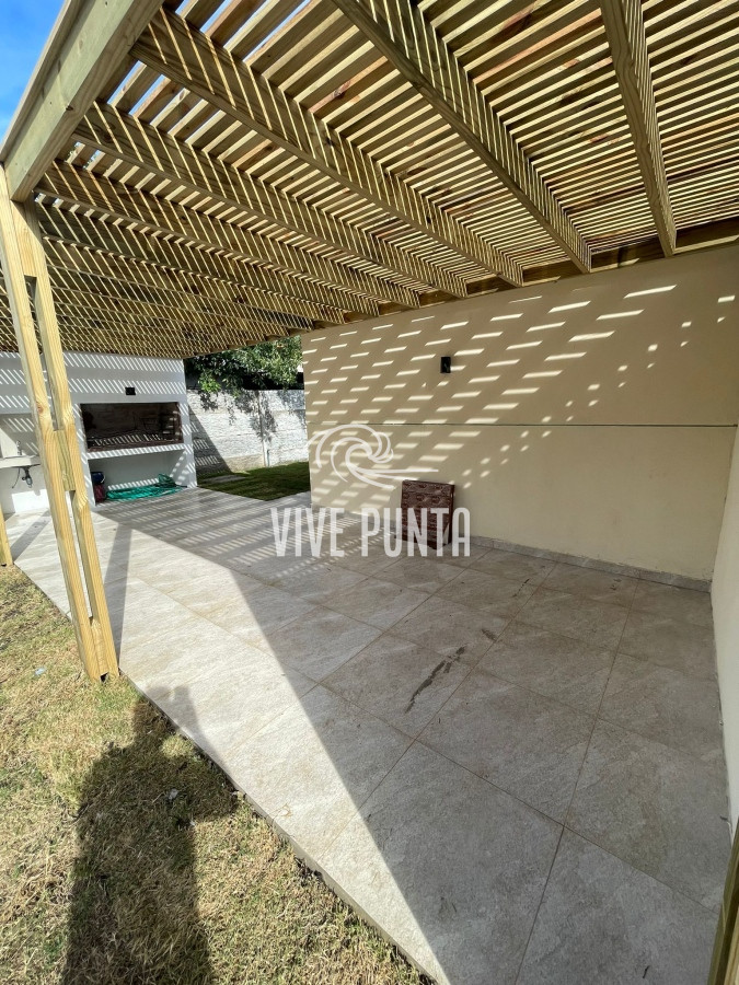 Casa ID.643 - VENTA  en Lausana 2 casas PH a estrenar de 3 dormitorios. 