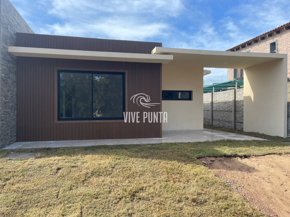 Casa ID.643 - VENTA  en Lausana 2 casas PH a estrenar de 3 dormitorios. 