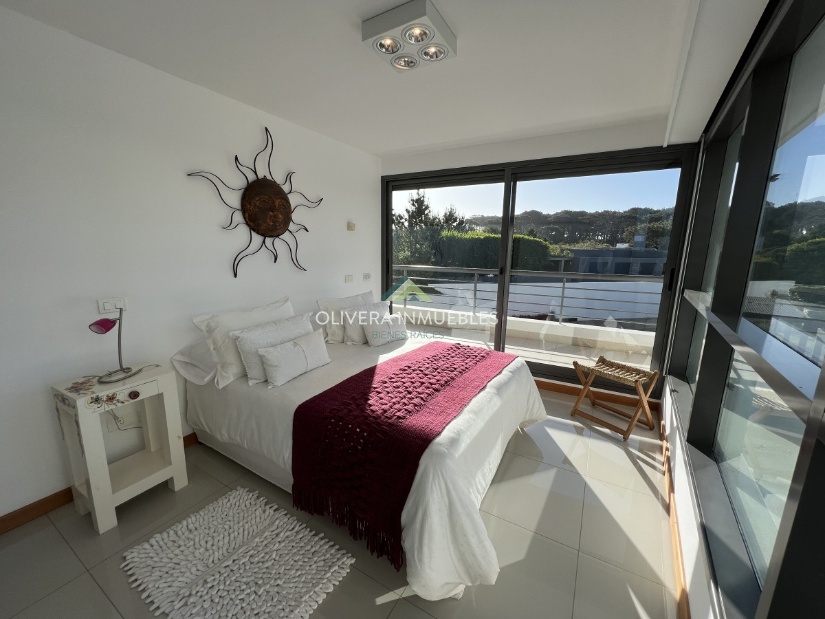 Apartamento ID.12856 - Venta hermoso departamento 3 suites en primera linea Playa Brava torre de categoría