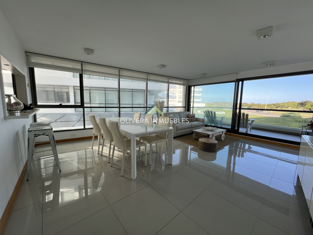 Apartamento ID.12856 - Venta hermoso departamento 3 suites en primera linea Playa Brava torre de categoría