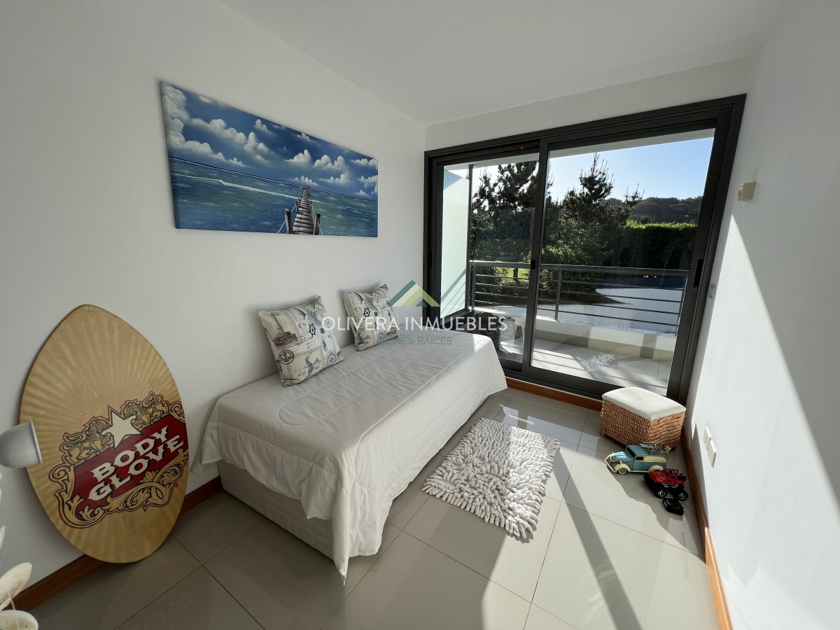 Apartamento ID.12856 - Venta hermoso departamento 3 suites en primera linea Playa Brava torre de categoría
