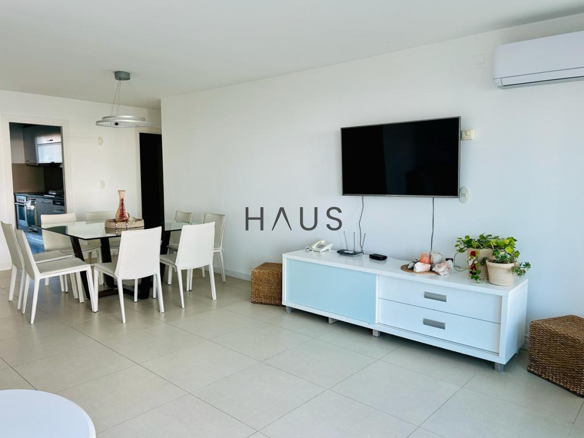 Apartamento ID.49 - Alquiler temporal de 3 dormitorios en  Playa Mansa 