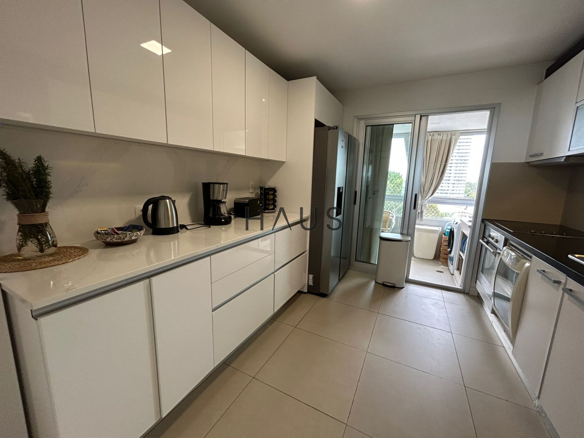 Apartamento ID.49 - Alquiler temporal de 3 dormitorios en  Playa Mansa 