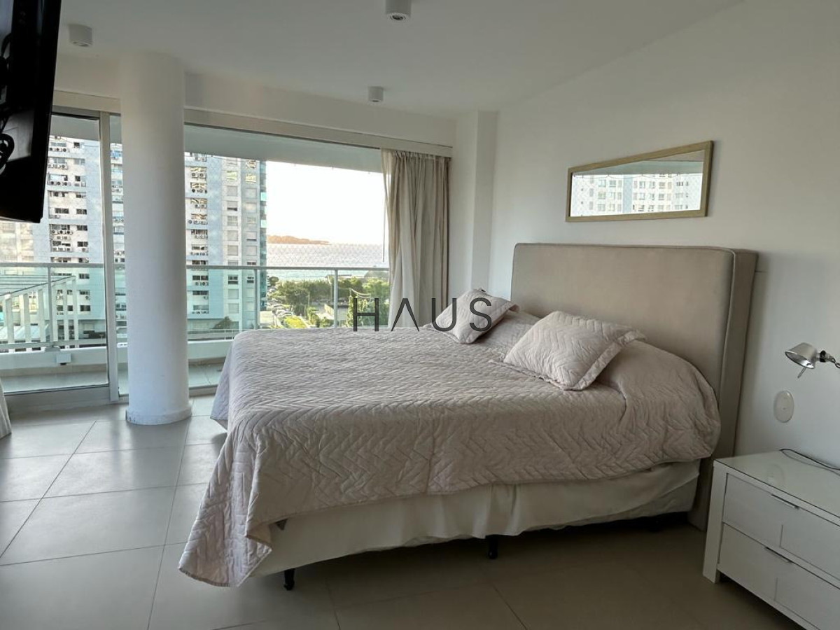 Apartamento ID.49 - Alquiler temporal de 3 dormitorios en  Playa Mansa 